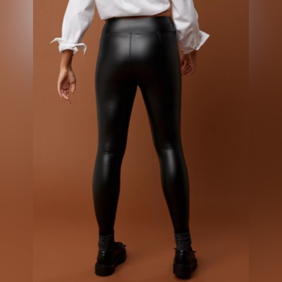 AERIE | OFFLINE By Aerie Real Luxe Faux Leather Legging - Picture 3 of 5